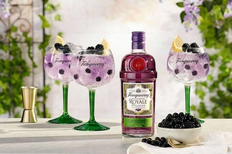 tanqueray-blackcurrant-royale